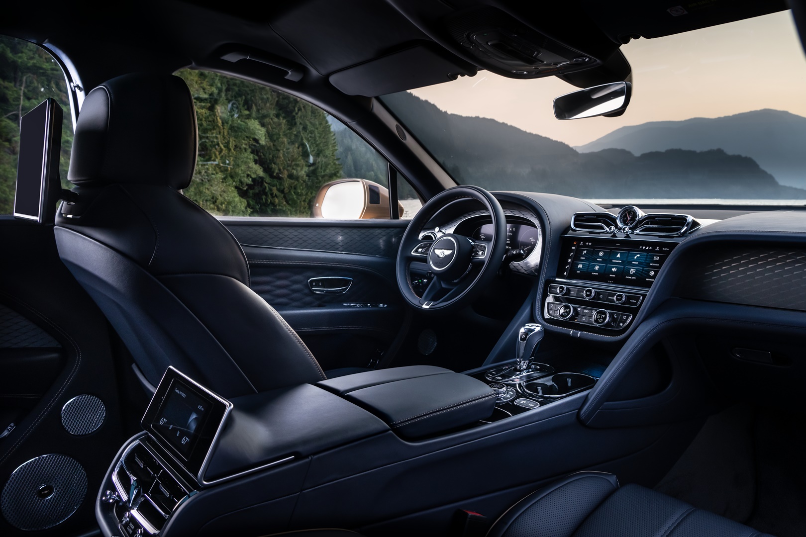 รูปภาพ เบนท์ลี่ย์ Bentley Bentayga EWB Azure ปี 2023