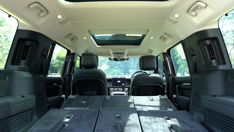 รูปภาพ แลนด์โรเวอร์ Land Rover Defender 130 HSE 3.0 Diesel ปี 2022