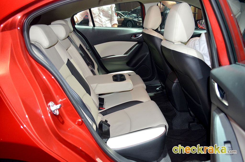 รูปภาพ มาสด้า Mazda 3 2.0 Sports Hatchback SP ปี 2014