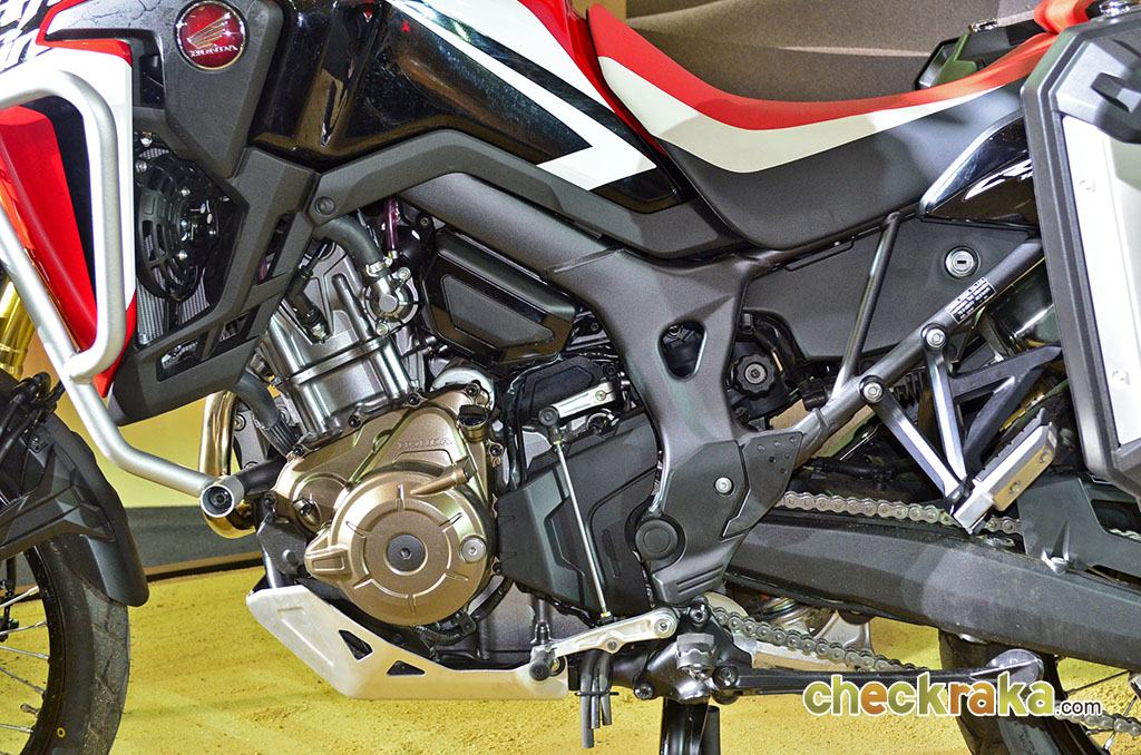 Honda CRF 1000L Africa Twin DCT ฮอนด้า ซีอาร์เอ็ฟ ปี 2016 : ภาพที่ 10