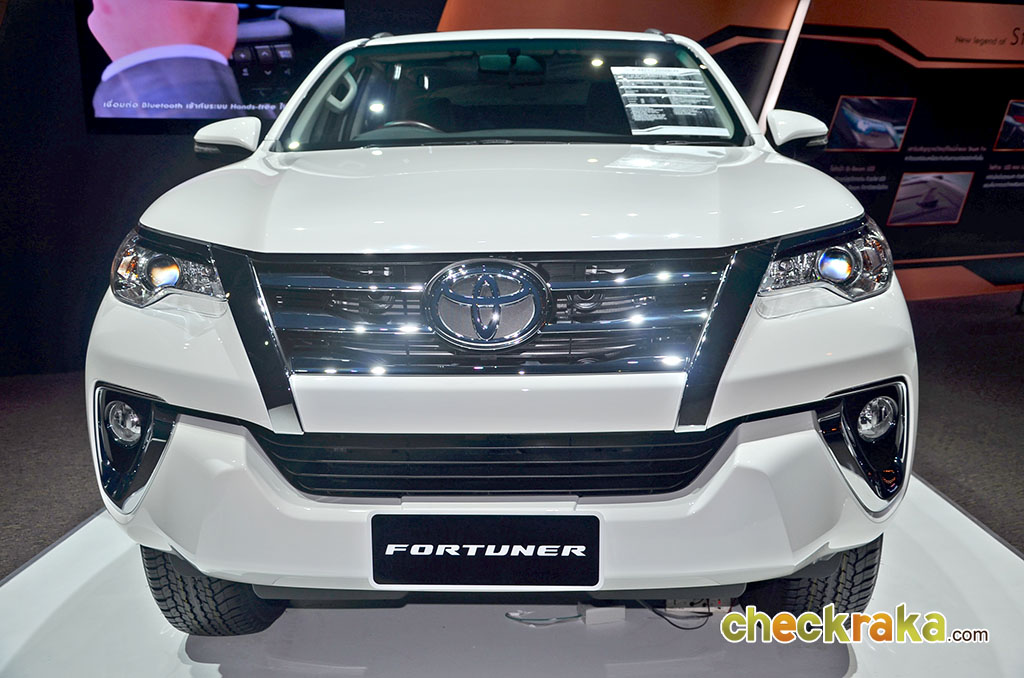 Toyota Fortuner 2.4G 2WD MT โตโยต้า ฟอร์จูนเนอร์ ปี 2015 : ภาพที่ 9