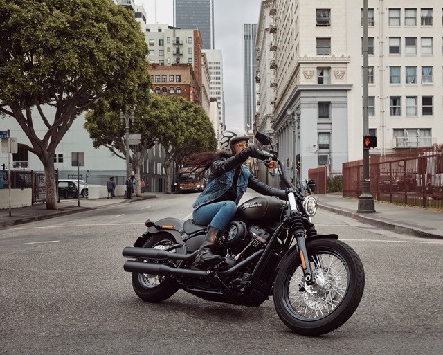 Harley-Davidson Softail Street Bob ฮาร์ลีย์-เดวิดสัน ซอฟเทล ปี 2020 : ภาพที่ 1