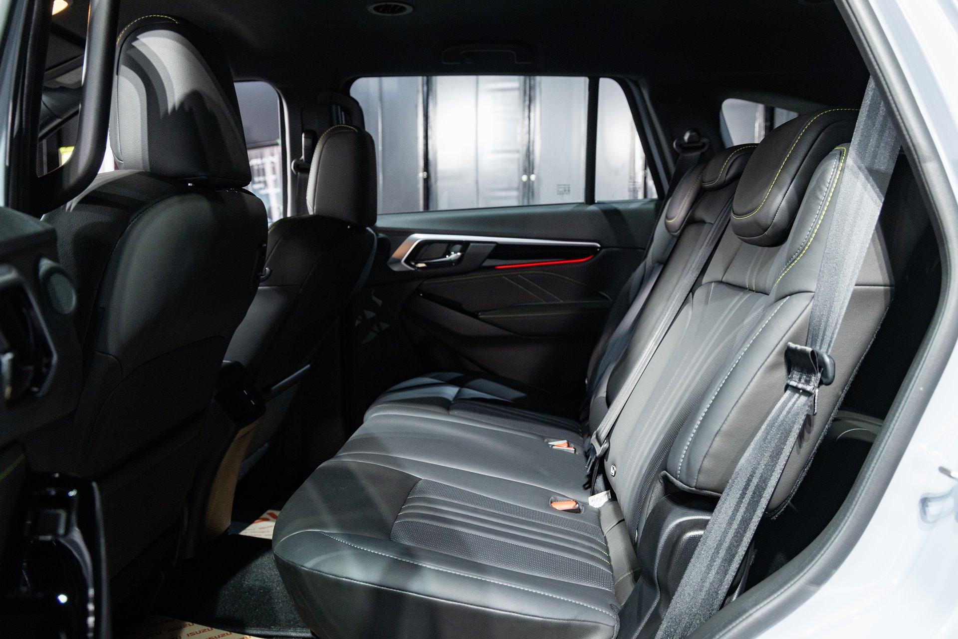 รูปภาพ อีซูซุ Isuzu MU-X 4x2 2.2 RS A/T ปี 2024