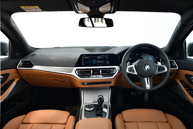 BMW Series 3 330e M Sport บีเอ็มดับเบิลยู ซีรีส์3 ปี 2020 : ภาพที่ 7