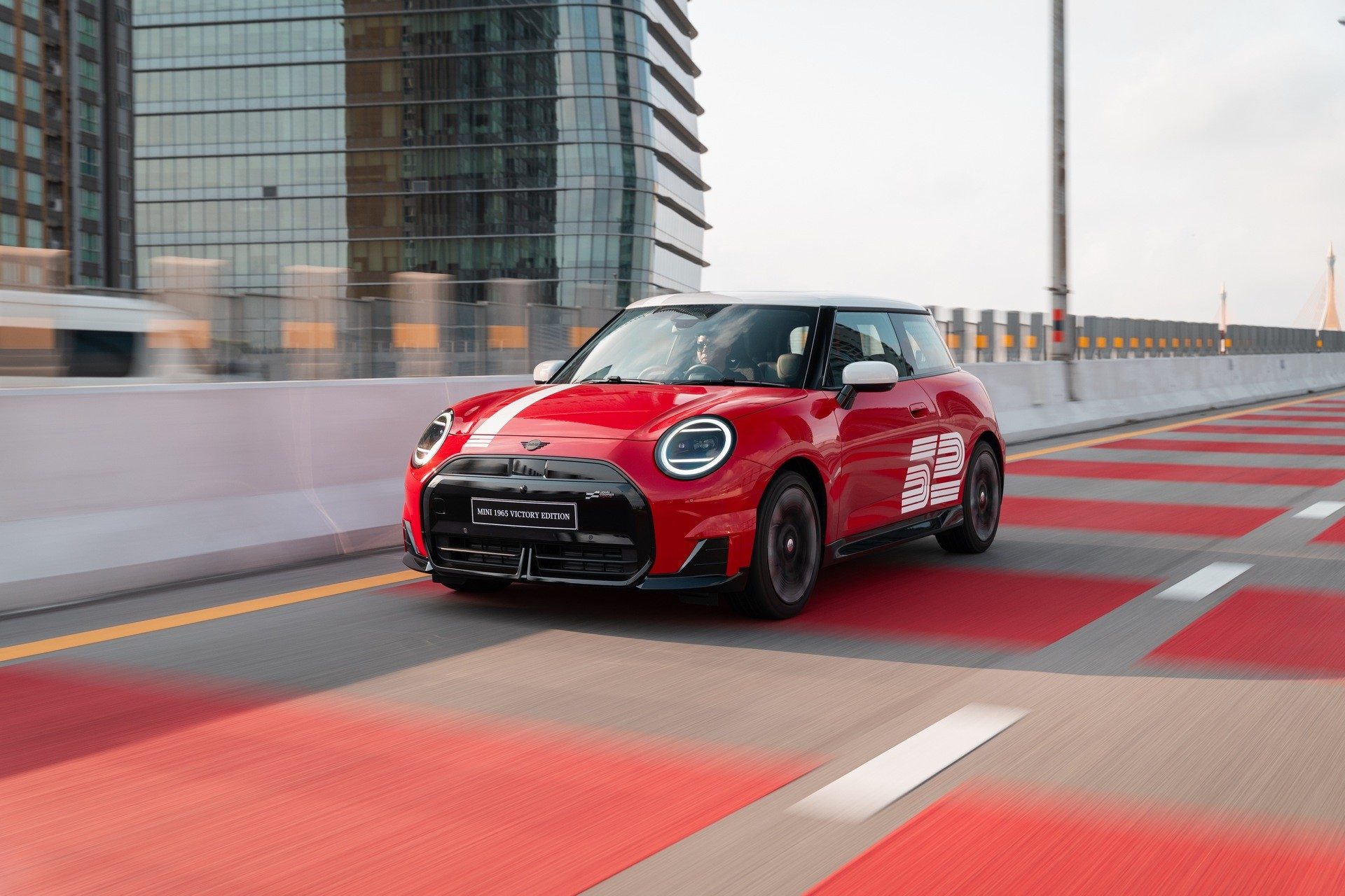 รูปภาพ มินิ Mini John Cooper Works Electric 1965 Victory Edition ปี 2026