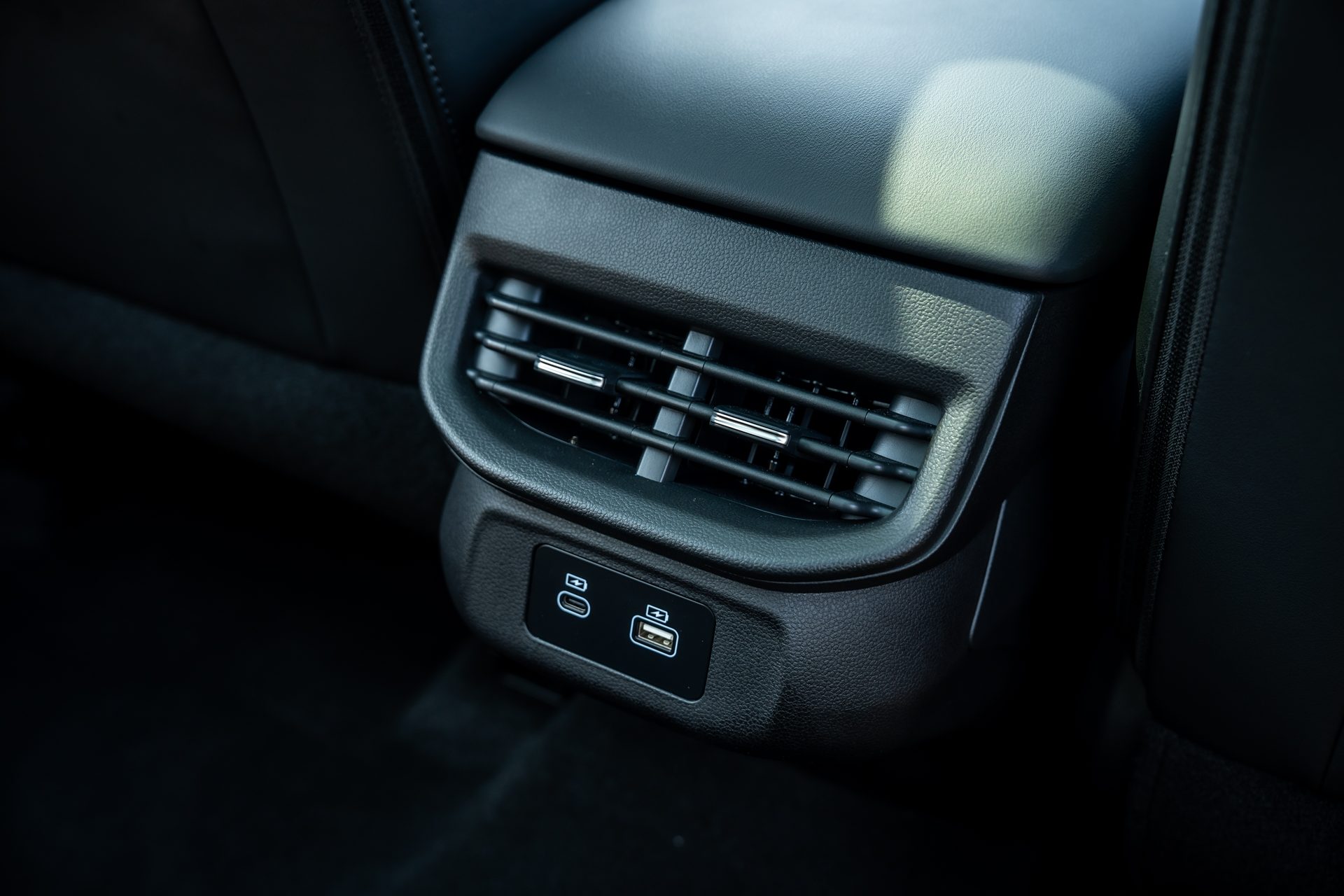 รูปภาพ จีดับบลิวเอ็ม ฮาวาล GWM Haval H6 Plug-in Hybrid SUV ULTRA ปี 2025