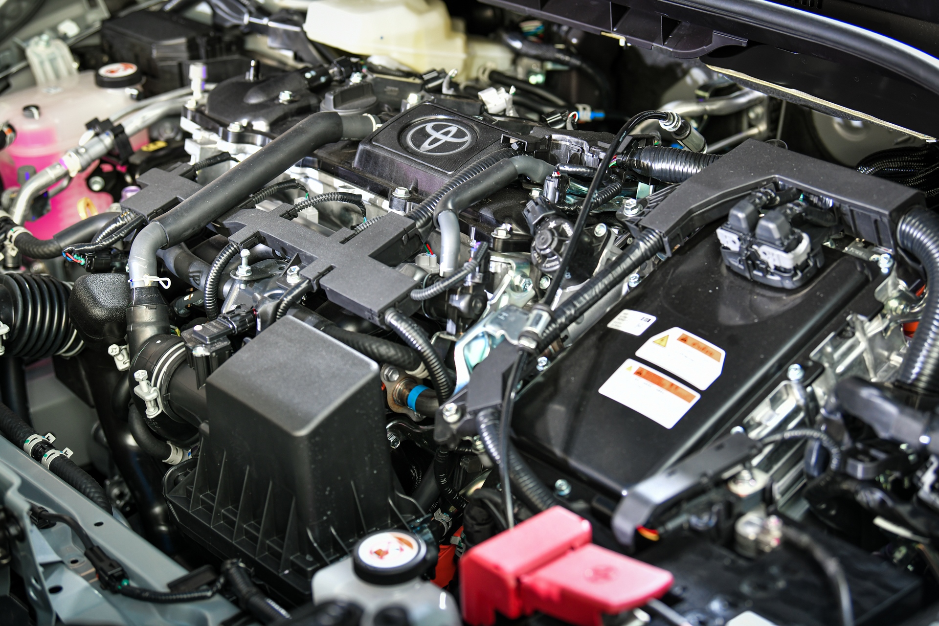 รูปภาพ โตโยต้า Toyota Corolla Cross HEV Premium Luxury ปี 2026