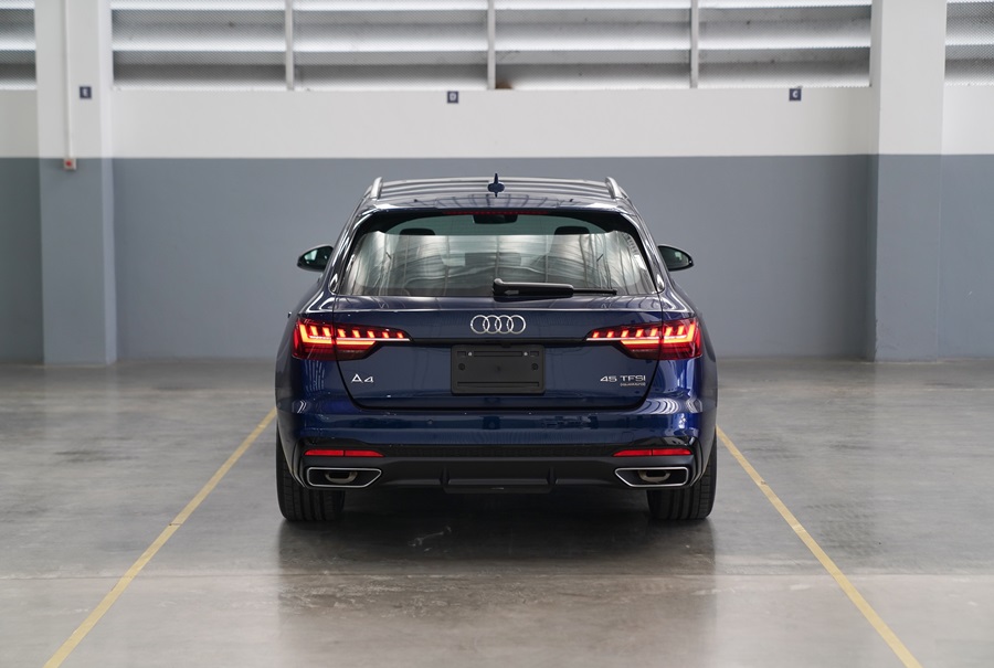 รูปภาพ อาวดี้ Audi A4 Avant 45 TFSI quattro S line Black Edition ปี 2020