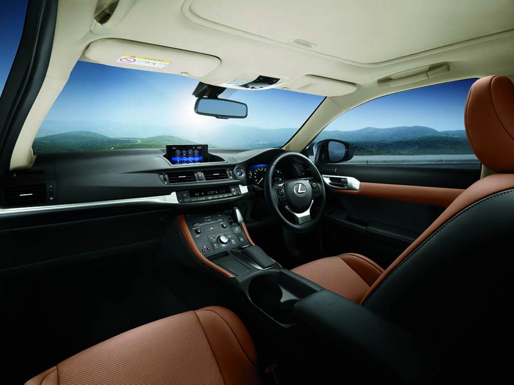 Lexus CT200h Luxury เลกซัส ซีที200เอช ปี 2014 : ภาพที่ 8