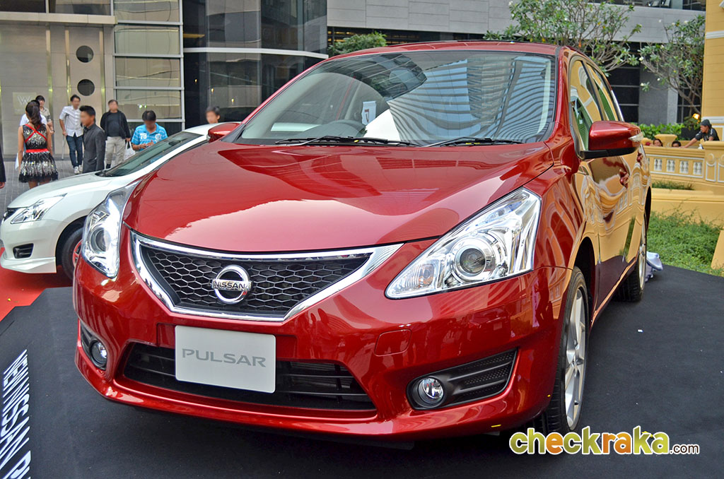 Nissan Pulsar 1.8 V Sunroof Navi นิสสัน พัลซาร์ ปี 2013 : ภาพที่ 13