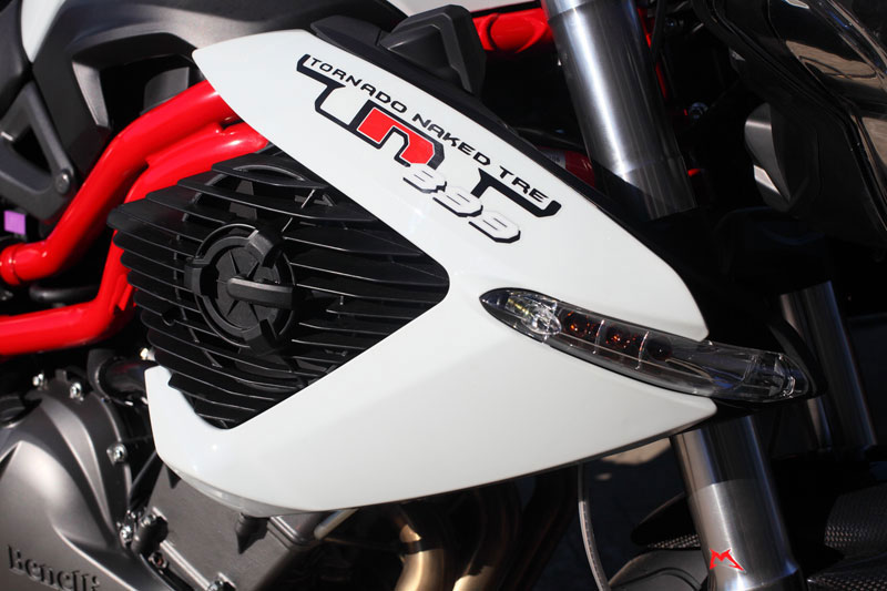 Benelli TNT 899 เบเนลลี ทีเอ็นที ปี 2012 : ภาพที่ 10