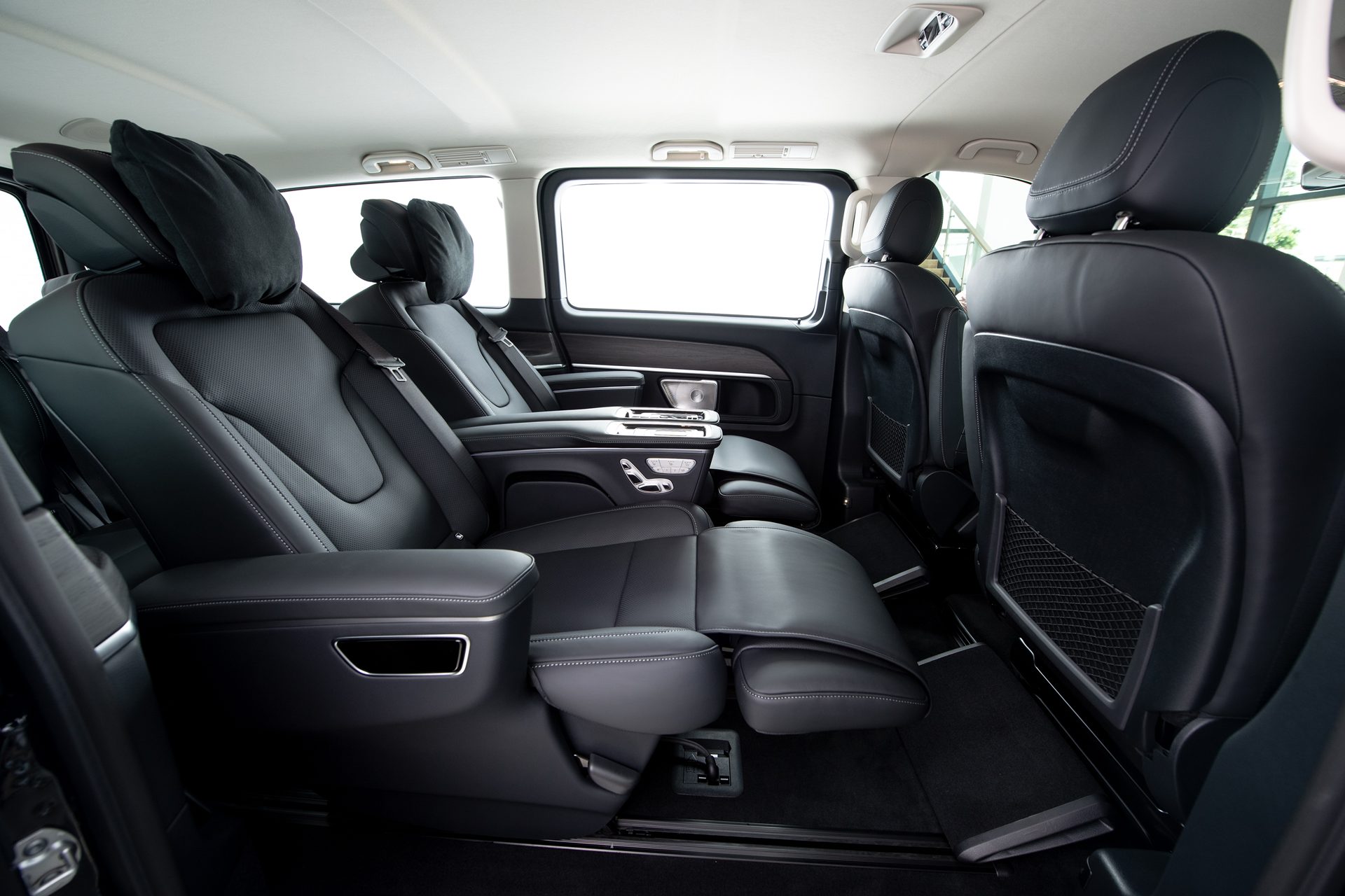 รูปภาพ เมอร์เซเดส-เบนซ์ Mercedes-benz V-Class V 300 d Exclusive ปี 2024