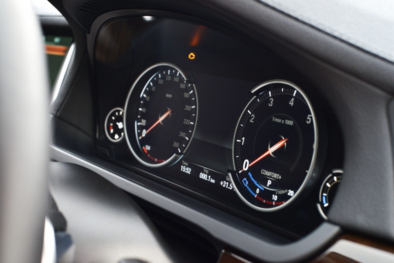 BMW Series 7 730Li บีเอ็มดับเบิลยู ซีรีส์7 ปี 2014 : ภาพที่ 16