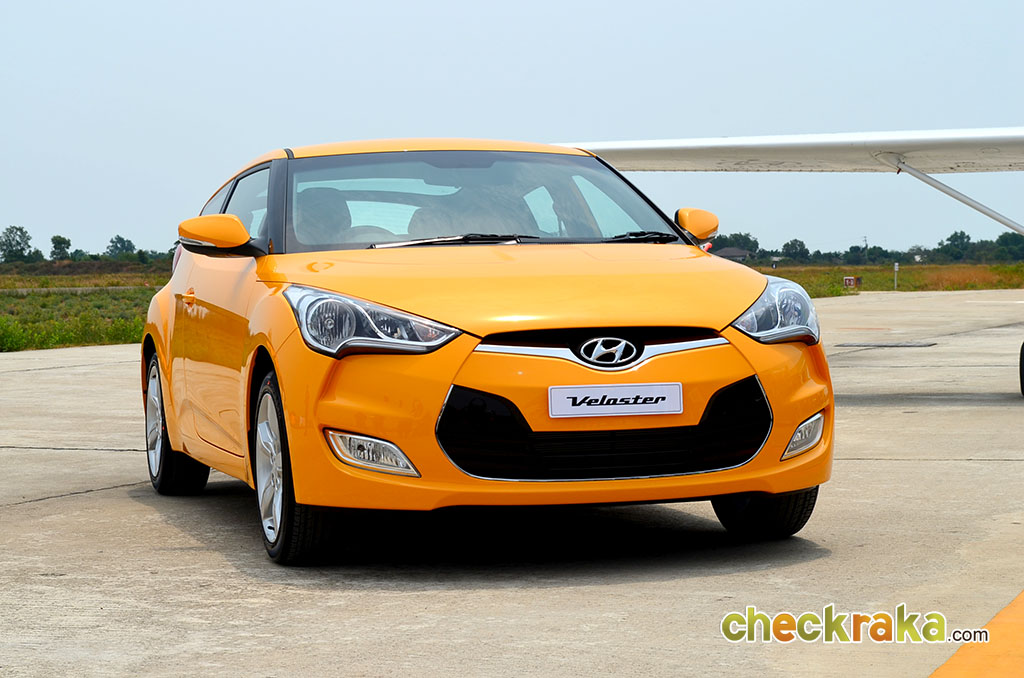 Hyundai Veloster Standard ฮุนได เวลอสเตอร์ ปี 2013 : ภาพที่ 8