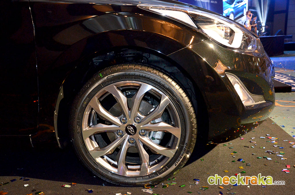 Hyundai Elantra Sport 1.8 GLE ฮุนได อีแลนทรา ปี 2014 : ภาพที่ 12