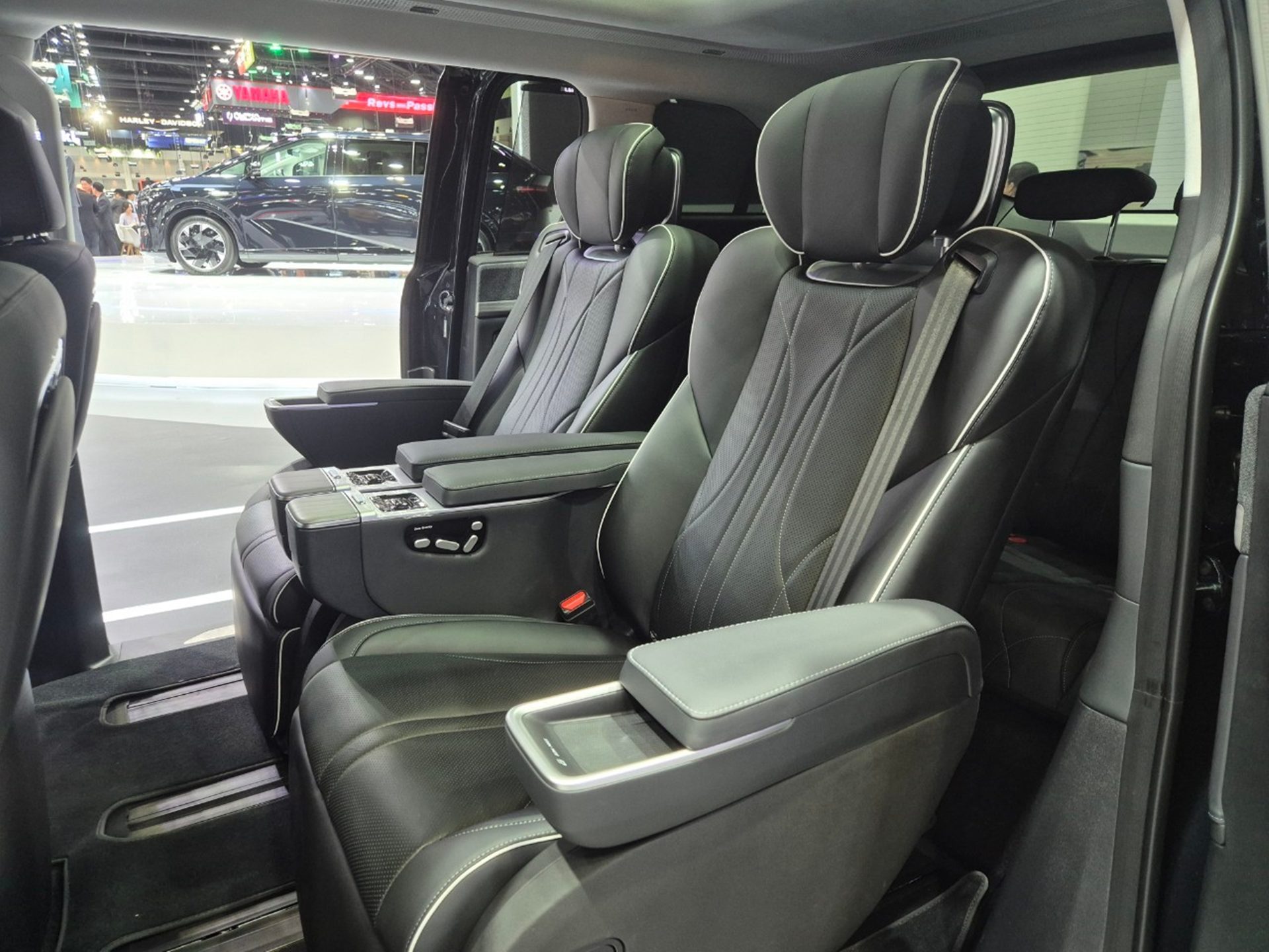 รูปภาพ เอ็กซ์เผิง Xpeng X9 Luxury ปี 2024