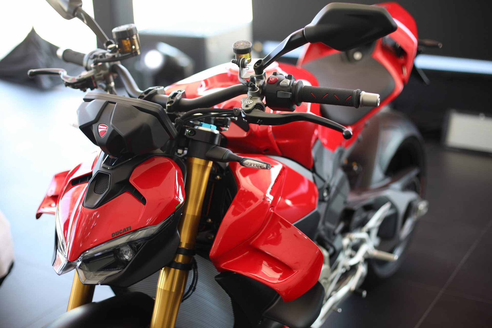 รูปภาพ ดูคาติ Ducati Streetfighter V4S ปี 2025