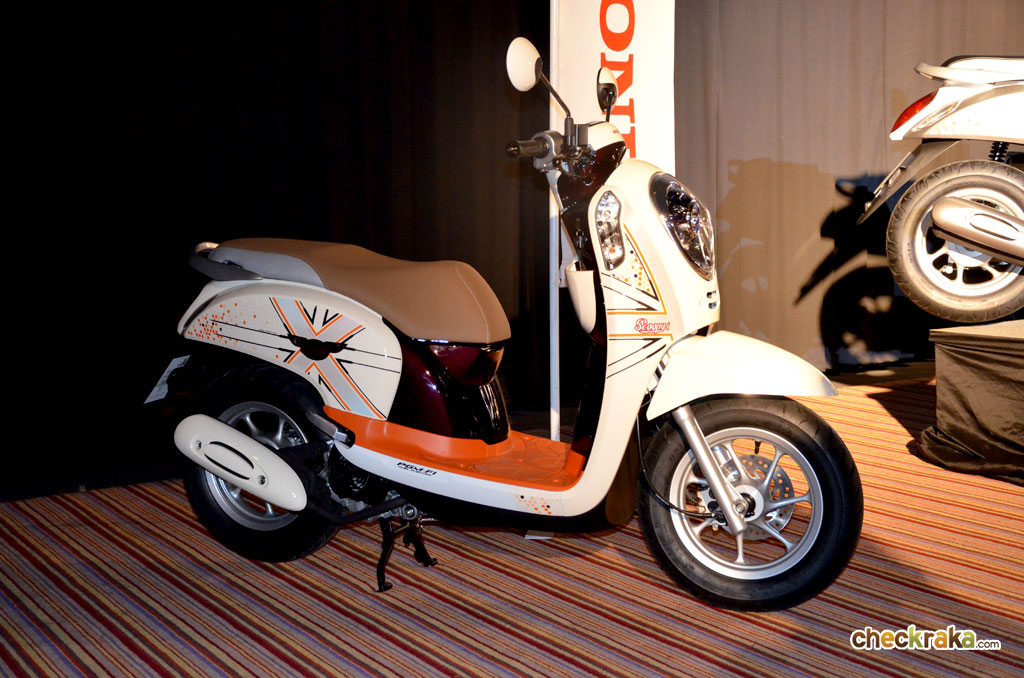 รูปภาพ ฮอนด้า Honda Scoopy i Club 12 ปี 2013