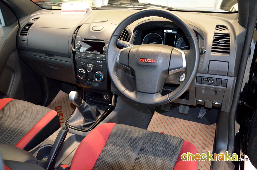 Isuzu D-MAX X-Series Speed 2.5 VGS Turbo M/T อีซูซุ ดีแมคซ์ เอ็กซ์ซีรีส์ ปี 2012 : ภาพที่ 8