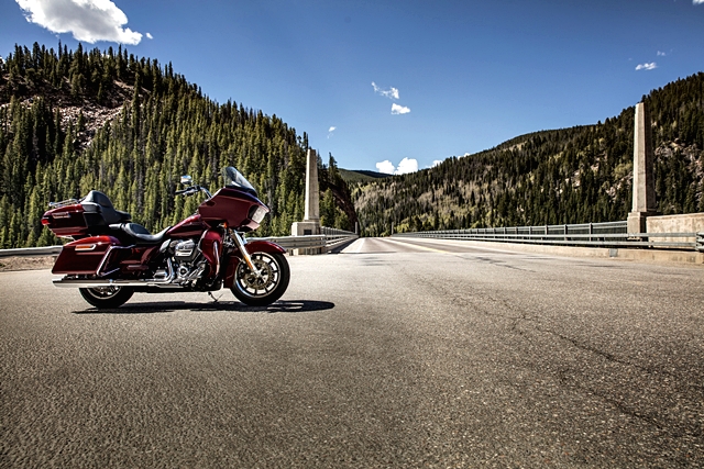 Harley-Davidson Touring Road Glide Ultra MY2019 ฮาร์ลีย์-เดวิดสัน ทัวริ่ง ปี 2019 : ภาพที่ 4