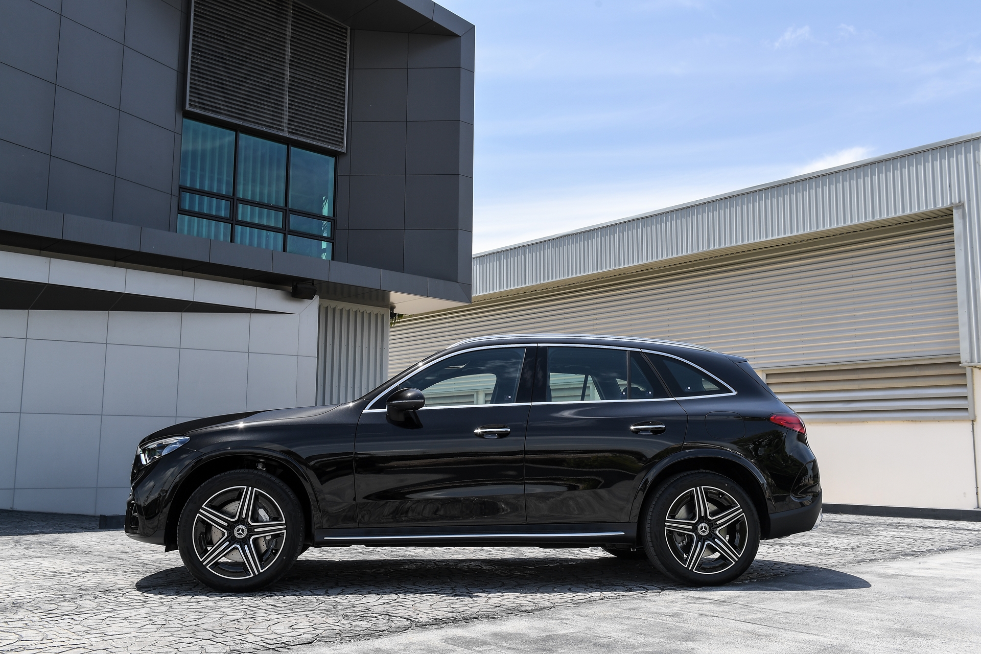 รูปภาพ เมอร์เซเดส-เบนซ์ Mercedes-benz GLC-Class GLC 350 e 4MATIC AMG Dynamic ปี 2023