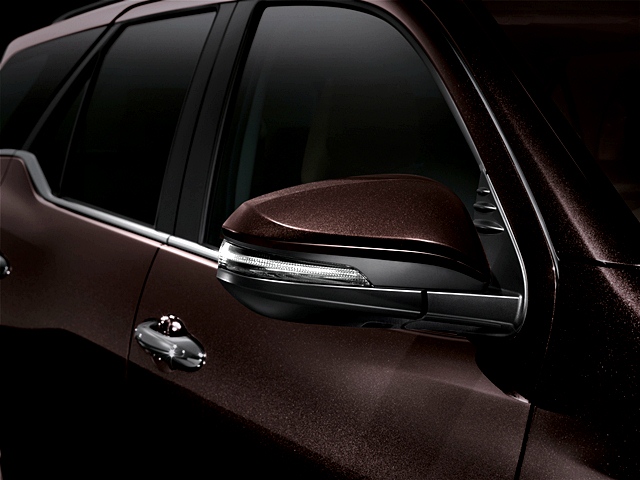 รูปภาพ โตโยต้า Toyota Fortuner 2.4V 4WD MY 2017 ปี 2017