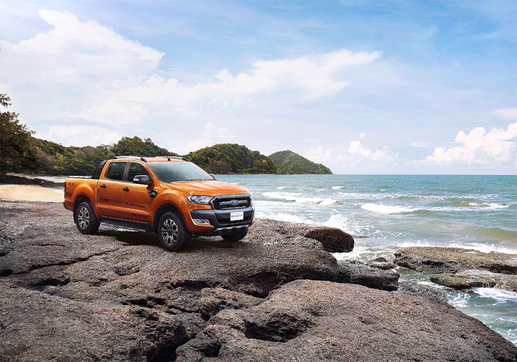 Ford Ranger Wildtrak Double Cab 2.2L HP 4x2 Hi-Rider ฟอร์ด เรนเจอร์ ปี 2017 : ภาพที่ 2