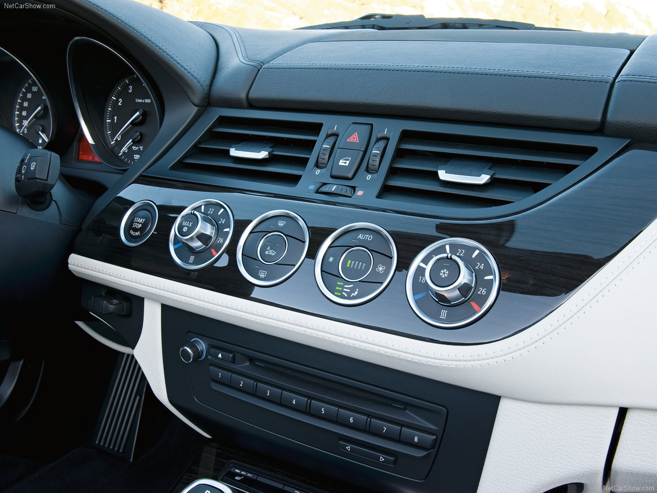 รูปภาพ บีเอ็มดับเบิลยู BMW Z4 Roadster sDrive23i Highline ปี 2010