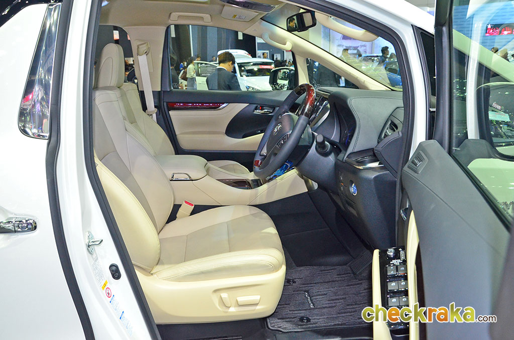 Toyota Alphard 2.5 Hybrid โตโยต้า อัลฟาร์ด ปี 2015 : ภาพที่ 13