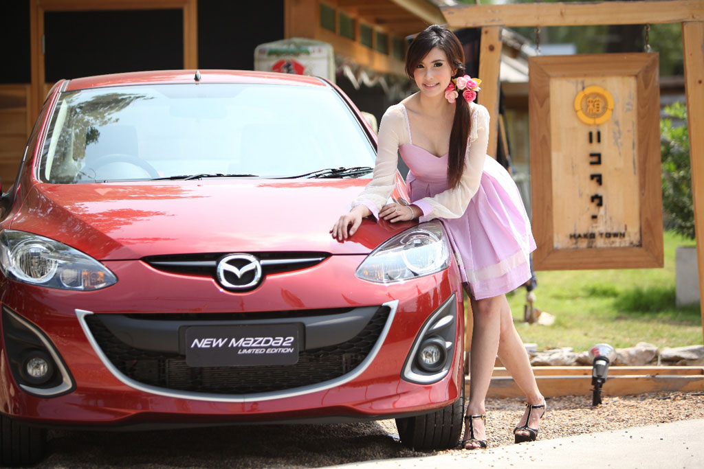 รูปภาพ มาสด้า Mazda 2 Elegance Limited Edition ปี 2013