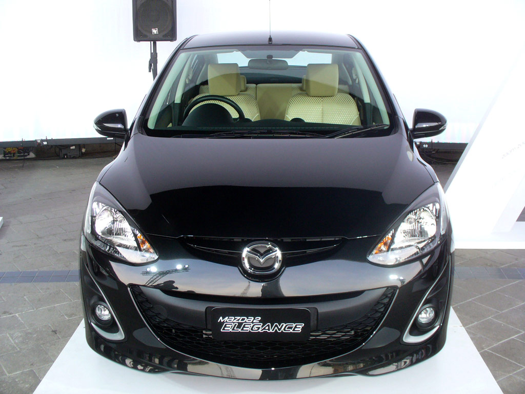 รูปภาพ มาสด้า Mazda 2 Elegance Spirit AT ปี 2012