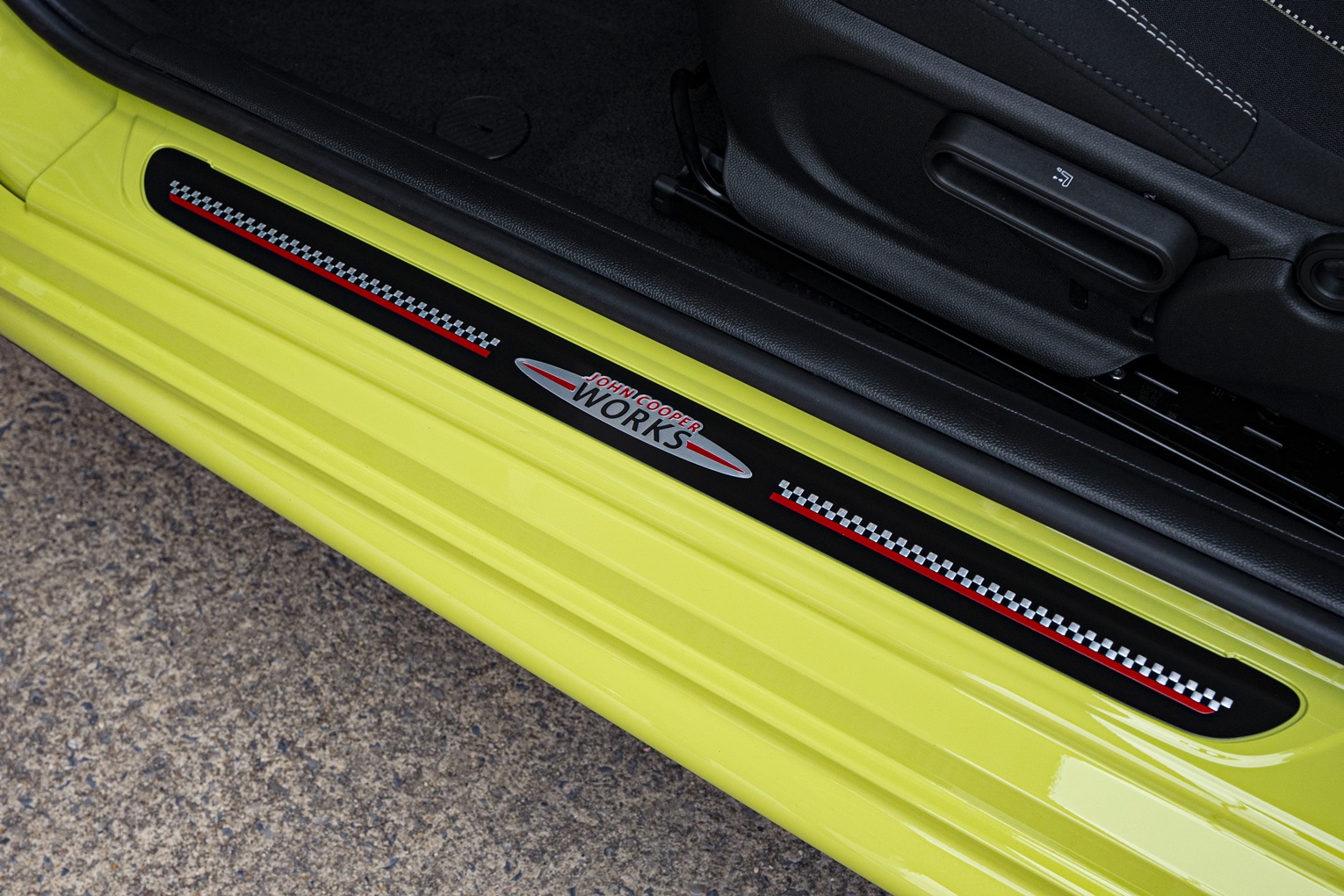 Mini John Cooper Works Hatch Classic มินิ จอห์น คูเปอร์ เวิร์กส์ ปี 2023 : ภาพที่ 7