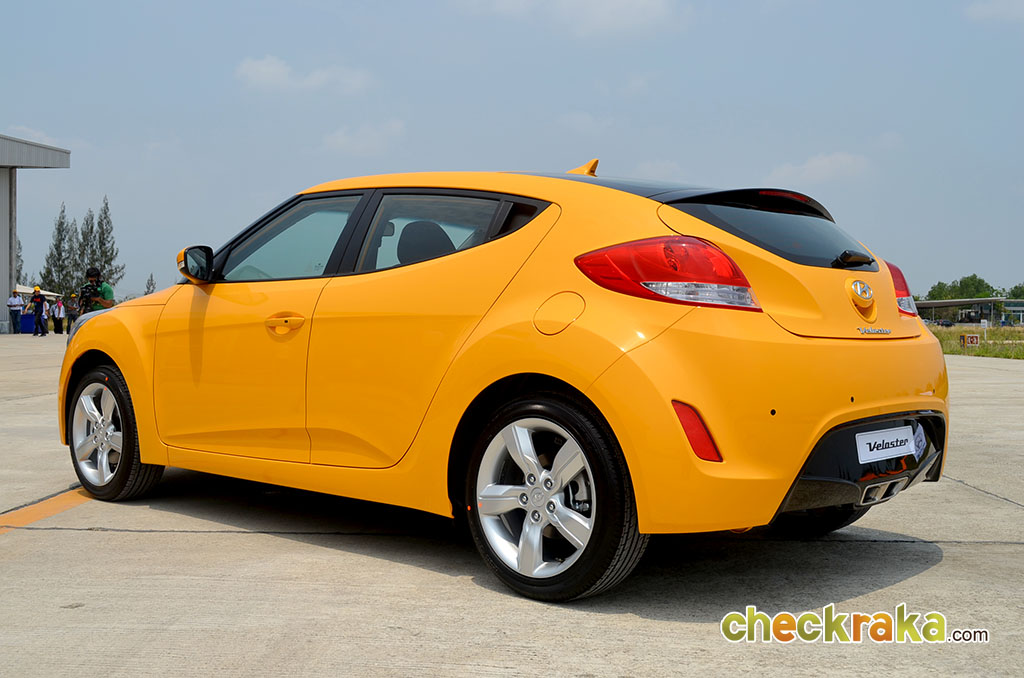 Hyundai Veloster Standard ฮุนได เวลอสเตอร์ ปี 2013 : ภาพที่ 12