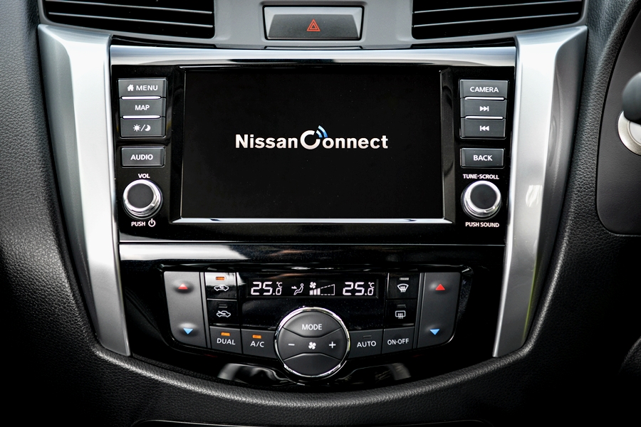 Nissan Navara Double Cab CALIBRE V 6MT MY20 นิสสัน นาวาร่า ปี 2020 : ภาพที่ 19