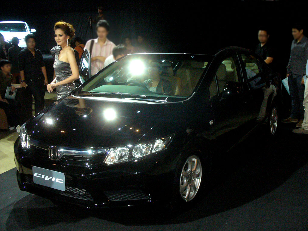 Honda Civic 1.8 S MT ฮอนด้า ซีวิค ปี 2012 : ภาพที่ 11