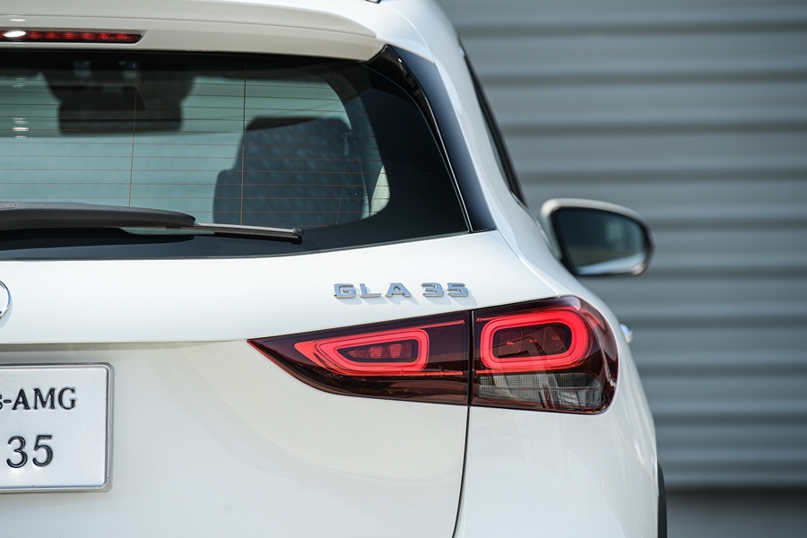 รูปภาพ เมอร์เซเดส-เบนซ์ Mercedes-benz AMG GLA 35 4MATIC ปี 2021