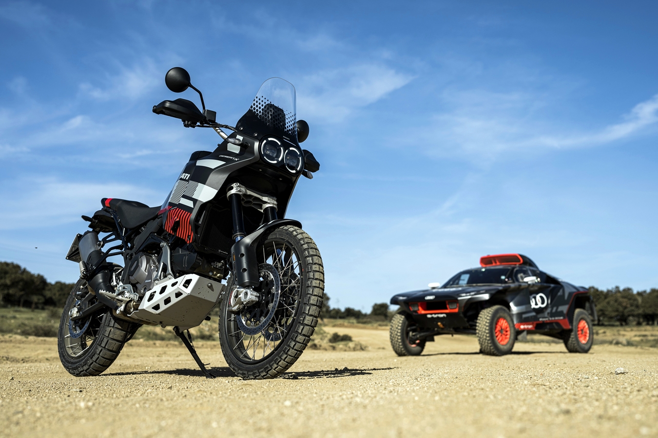 Ducati DesertX Black ดูคาติ ปี 2023 : ภาพที่ 4
