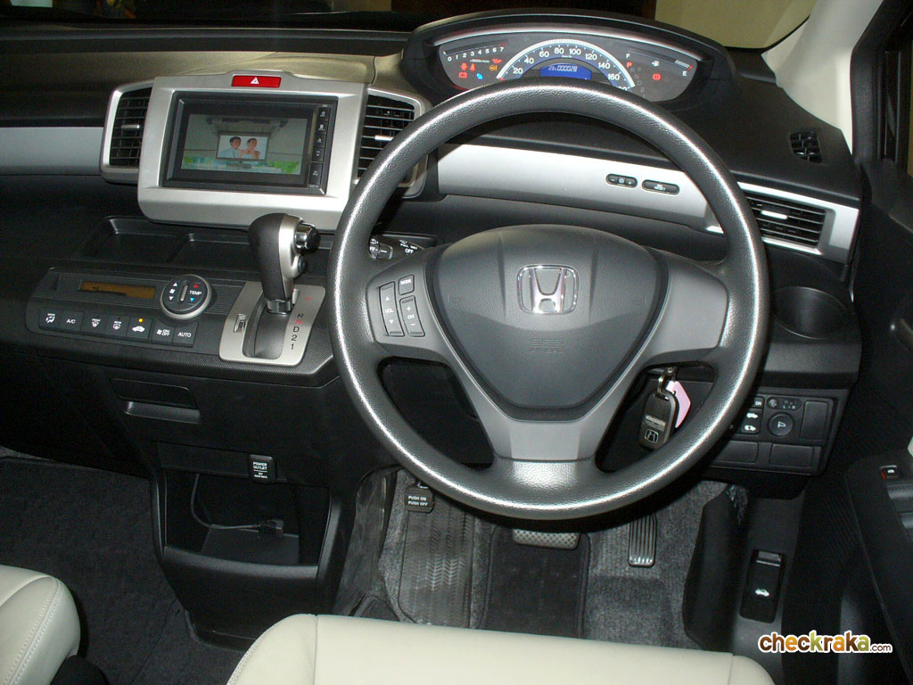 Honda Freed SE ฮอนด้า ฟรีด ปี 2012 : ภาพที่ 20