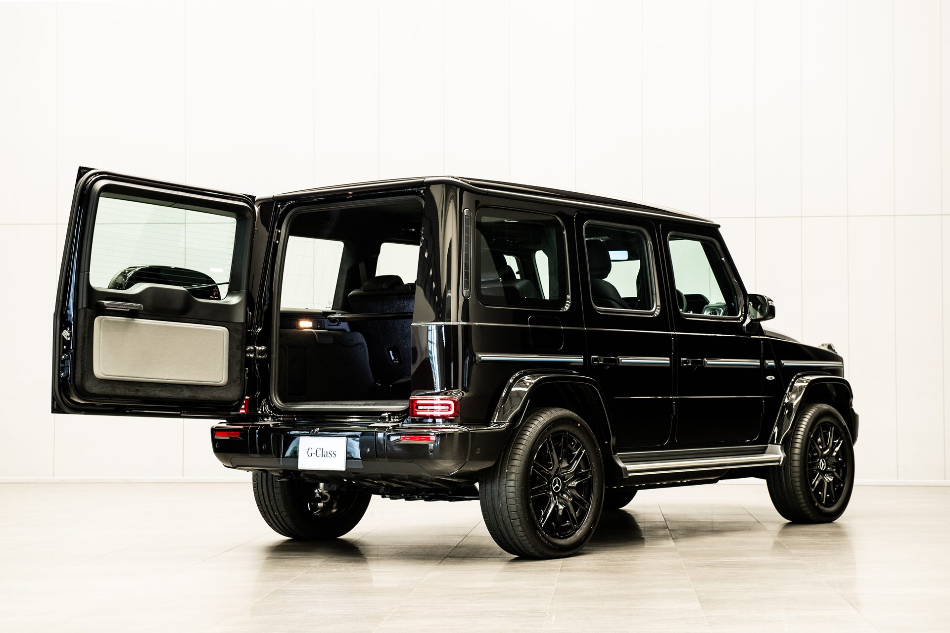 รูปภาพ เมอร์เซเดส-เบนซ์ Mercedes-benz EQ G 580 with EQ Technology EDITION ONE ปี 2024