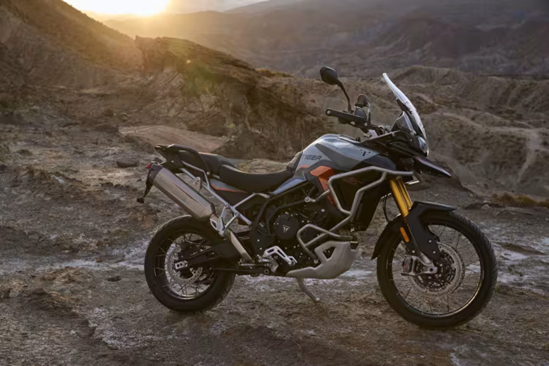รูปภาพ ไทรอัมพ์ Triumph Tiger 900 Desert Edition ปี 2025