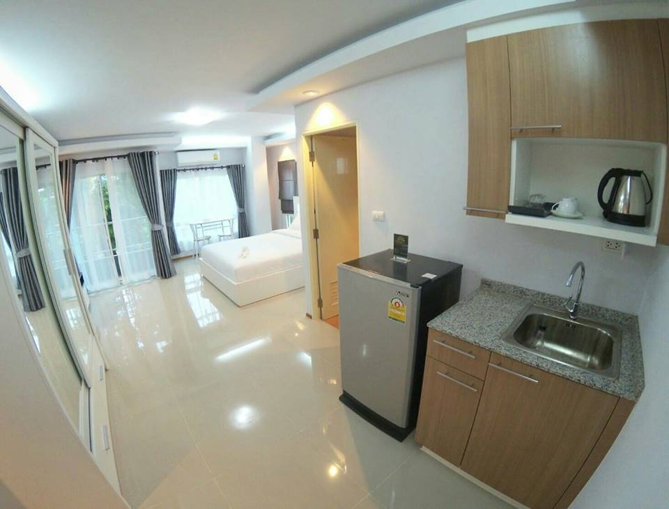 แพลทินั่ม เพลส คอนโด (Platinum Place Condo) : ภาพที่ 2