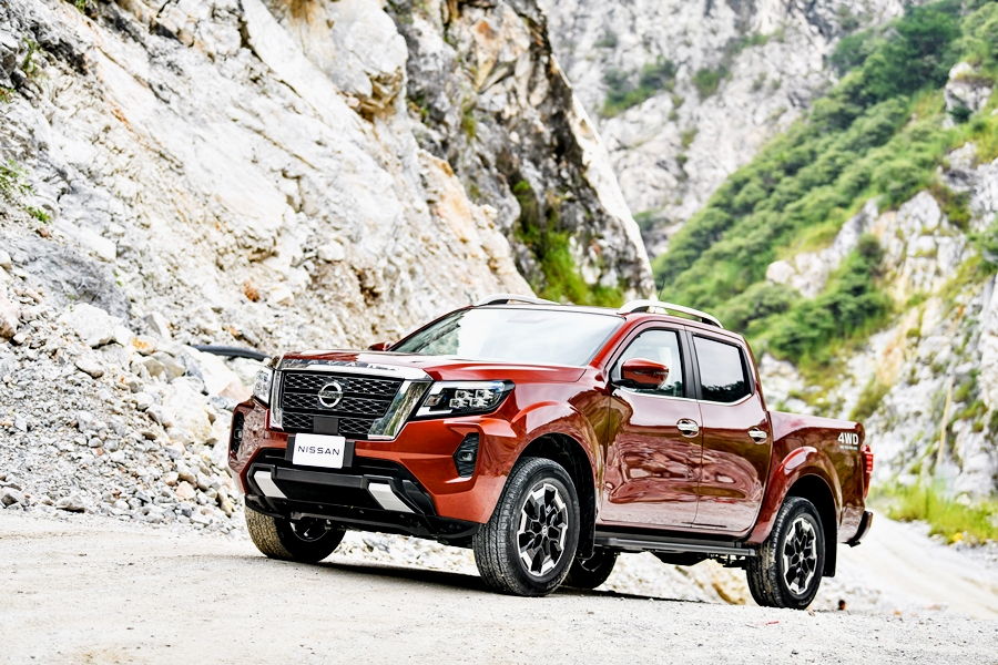 Все модели Nissan Терра 2018 белый
