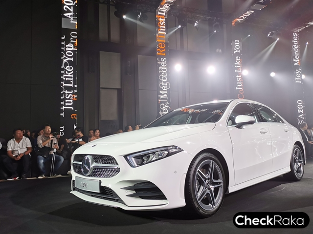 Mercedes-benz A-Class A200 AMG Dynamic เมอร์เซเดส-เบนซ์ เอ-คลาส ปี 2019 : ภาพที่ 2