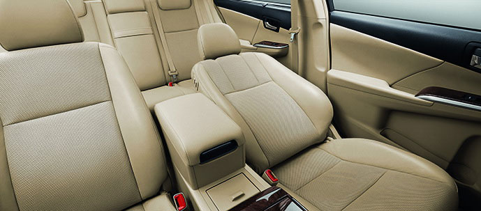 Toyota Camry Hybrid 2.5 HV CD โตโยต้า แคมรี่ไฮบริด ปี 2012 : ภาพที่ 15
