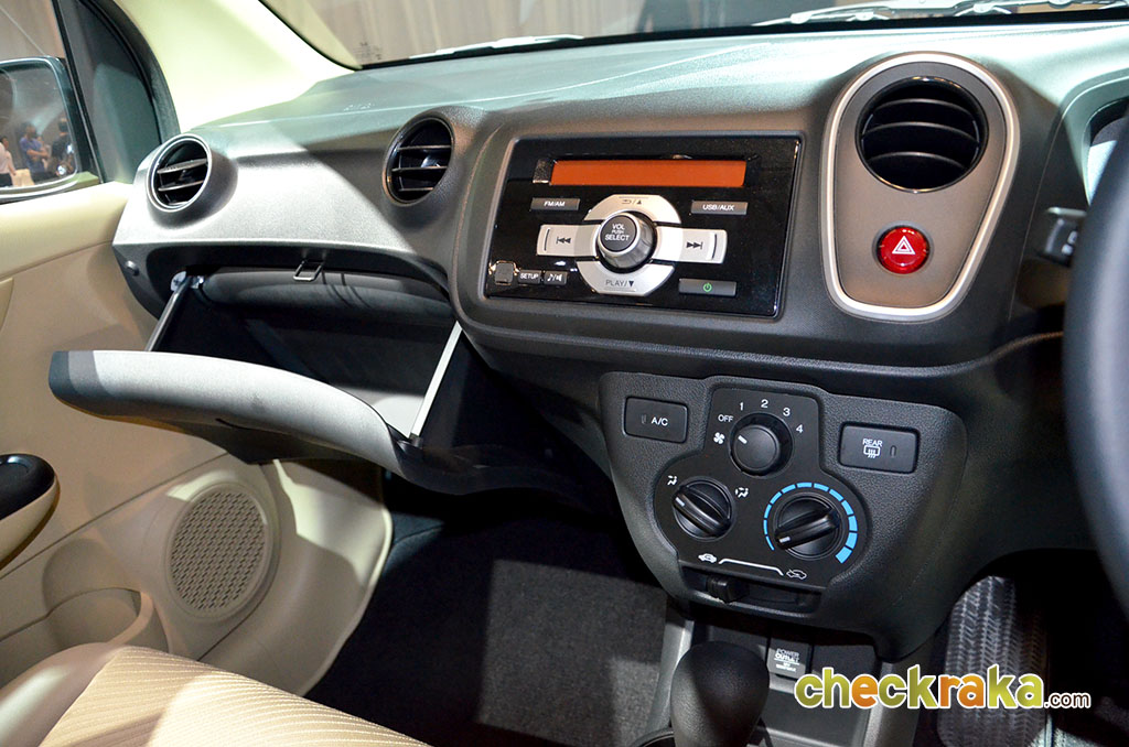 Honda Mobilio V AT ฮอนด้า โมบิลิโอ้ ปี 2014 : ภาพที่ 14