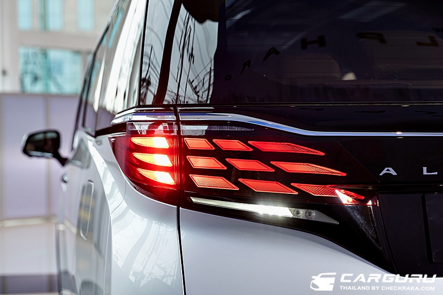 รูปภาพ โตโยต้า Toyota Alphard 2.5 HEV LUXURY ปี 2023