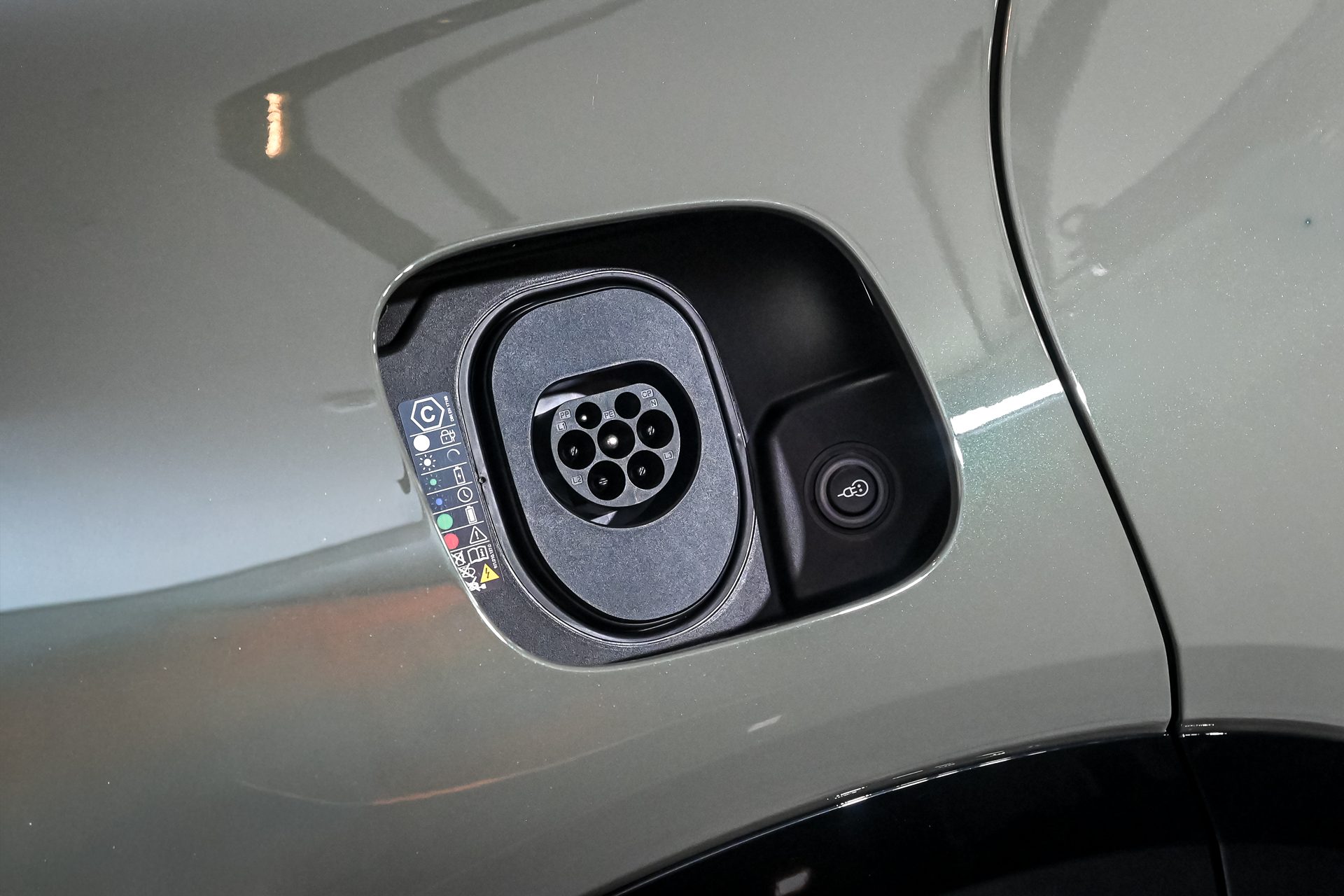 รูปภาพ ปอร์เช่ Porsche Cayenne S Electric ปี 2026