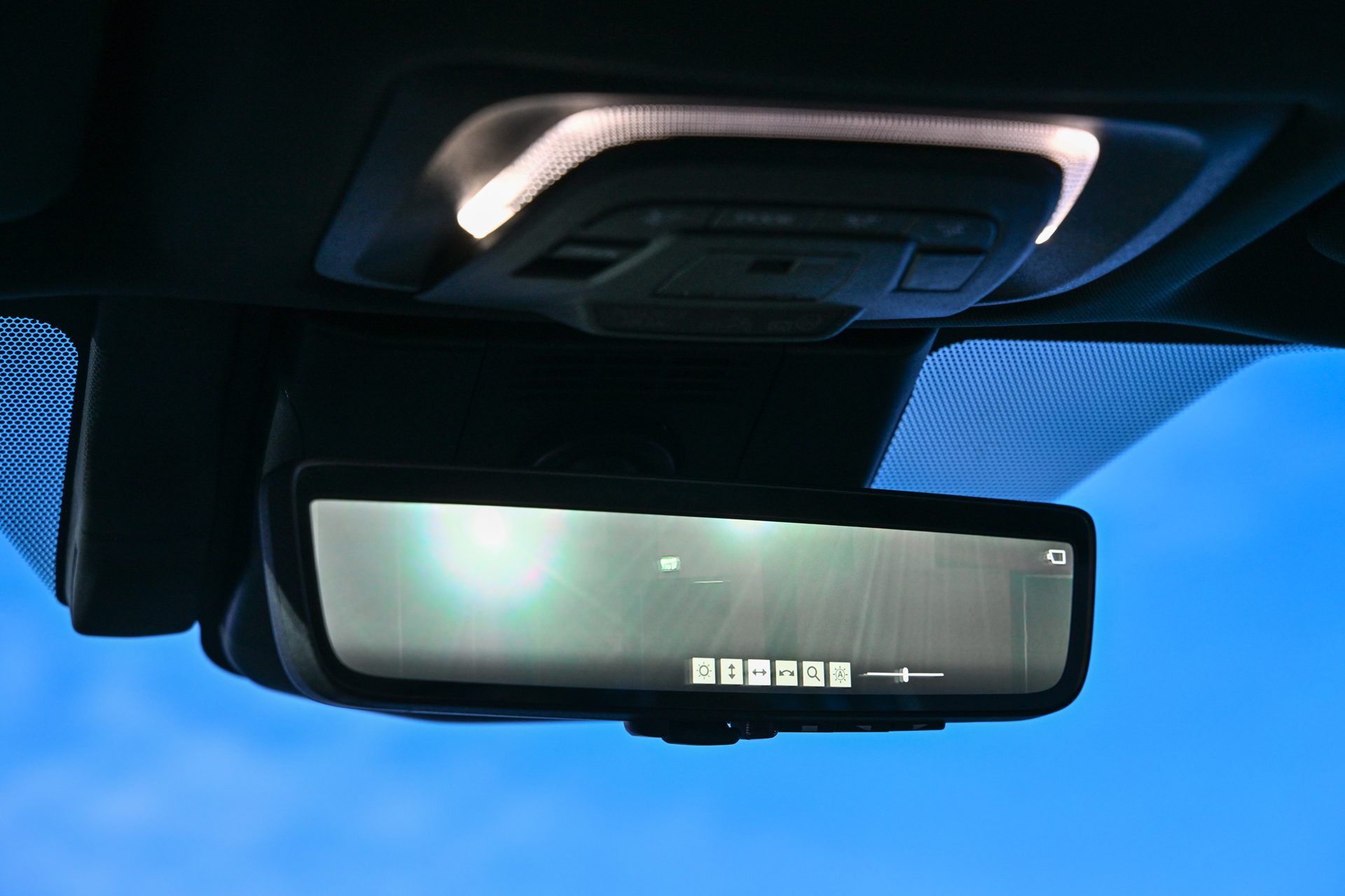 รูปภาพ โตโยต้า Toyota bZ bZ4X FWD ปี 2025