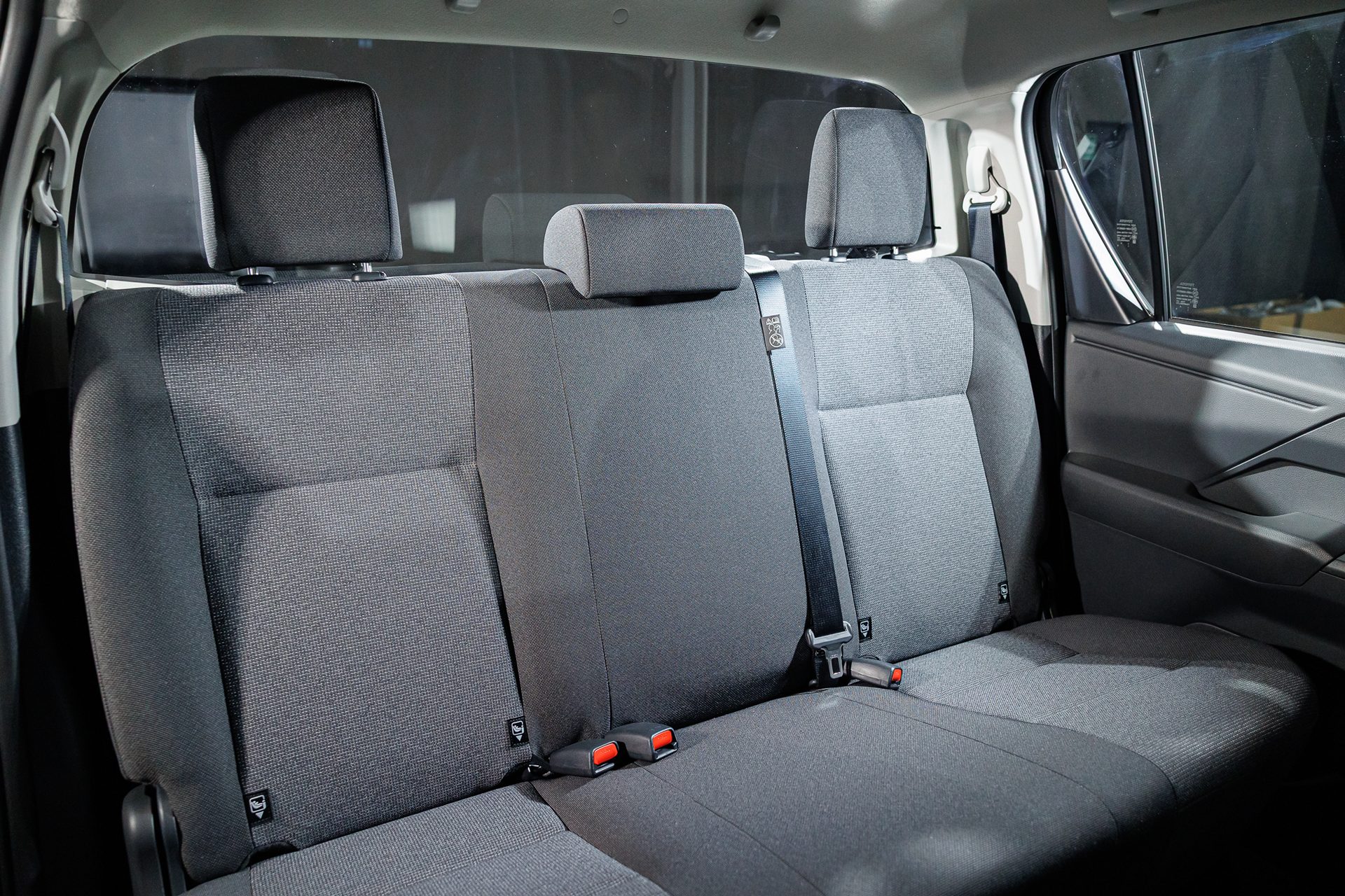 รูปภาพ โตโยต้า Toyota Hilux Travo Double Cab Prerunner 2.8 Premium MT ปี 2025