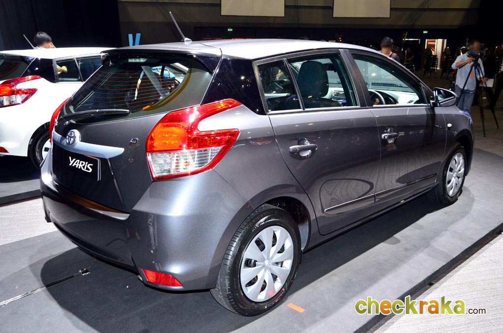 รูปภาพ โตโยต้า Toyota Yaris 1.2 E ปี 2013